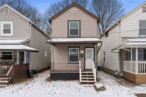 Photo of 316 Mitchell Ave, Butler, PA 16001 (MLS # 1736997)