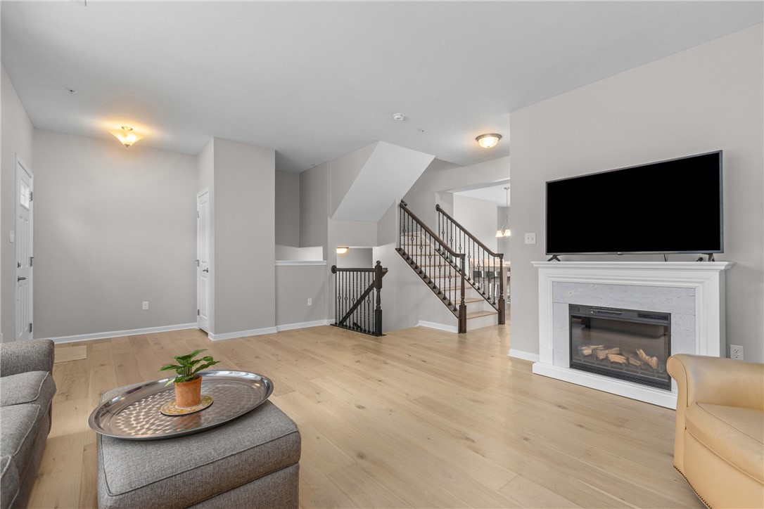 700 Carver Dr