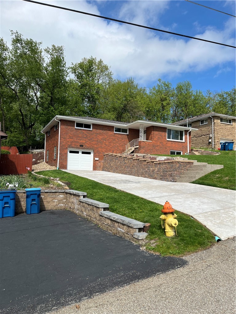 526 Foltz Dr