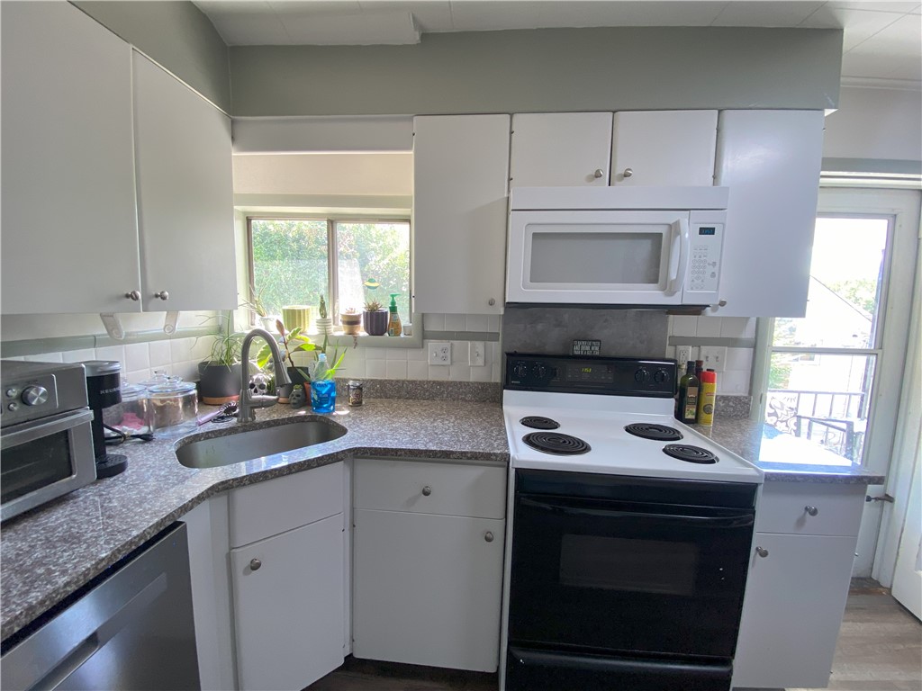 Monroeville, Pennsylvania 15146, United States, 3 Bedrooms Bedrooms, ,2 BathroomsBathrooms,Residential,Active,83968