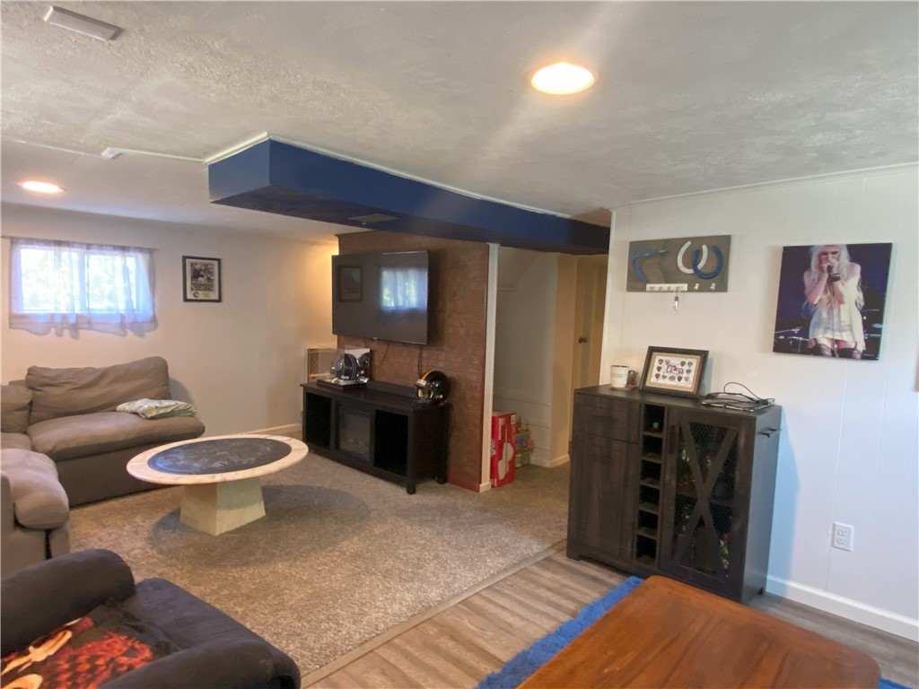 Monroeville, Pennsylvania 15146, United States, 3 Bedrooms Bedrooms, ,2 BathroomsBathrooms,Residential,Active,83968