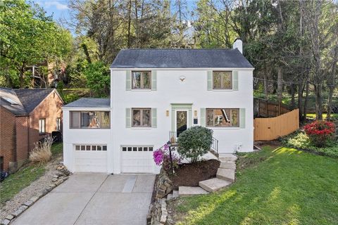 Photo of 638 Cascade Rd, Pittsburgh, PA 15221 (MLS # 1749947)