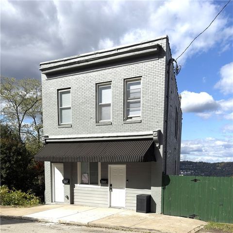 Photo of 3367 Ridgway St, Pittsburgh, PA 15213 (MLS # 1737003)