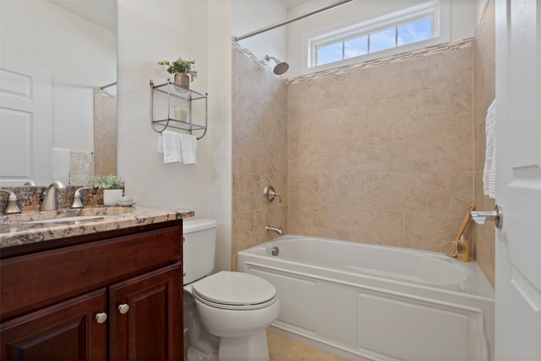 Ohio Twp, Pennsylvania 15143, United States, 2 Bedrooms Bedrooms, ,2 BathroomsBathrooms,Residential,Active,212888