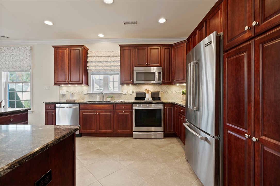 Ohio Twp, Pennsylvania 15143, United States, 2 Bedrooms Bedrooms, ,2 BathroomsBathrooms,Residential,Active,212888