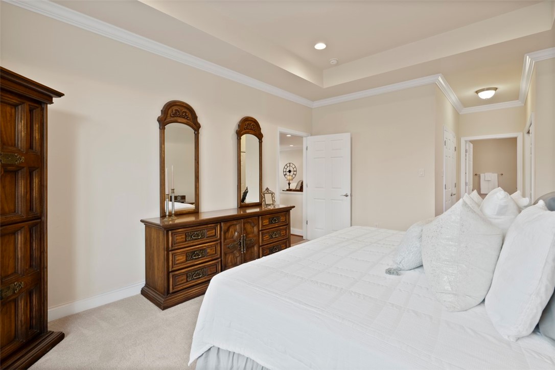 Ohio Twp, Pennsylvania 15143, United States, 2 Bedrooms Bedrooms, ,2 BathroomsBathrooms,Residential,Active,212888