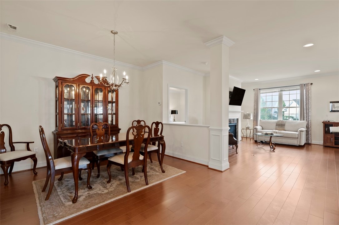 Ohio Twp, Pennsylvania 15143, United States, 2 Bedrooms Bedrooms, ,2 BathroomsBathrooms,Residential,Active,212888