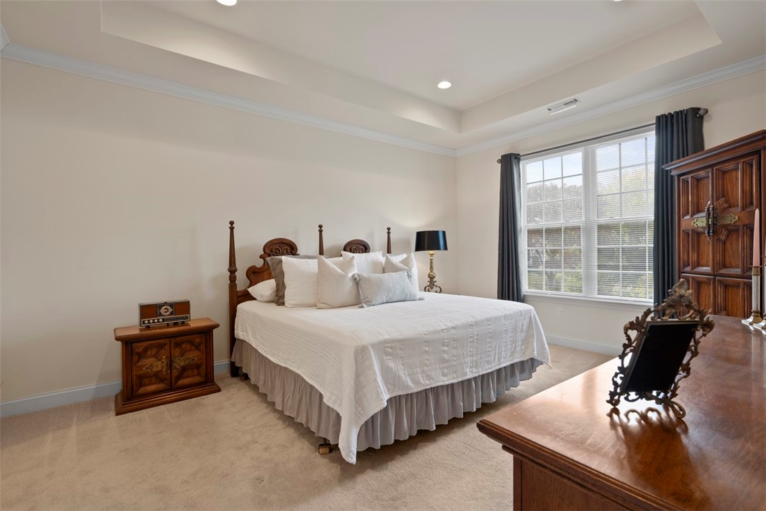 Ohio Twp, Pennsylvania 15143, United States, 2 Bedrooms Bedrooms, ,2 BathroomsBathrooms,Residential,Active,212888