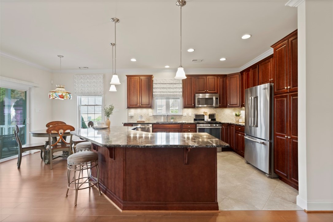 Ohio Twp, Pennsylvania 15143, United States, 2 Bedrooms Bedrooms, ,2 BathroomsBathrooms,Residential,Active,212888