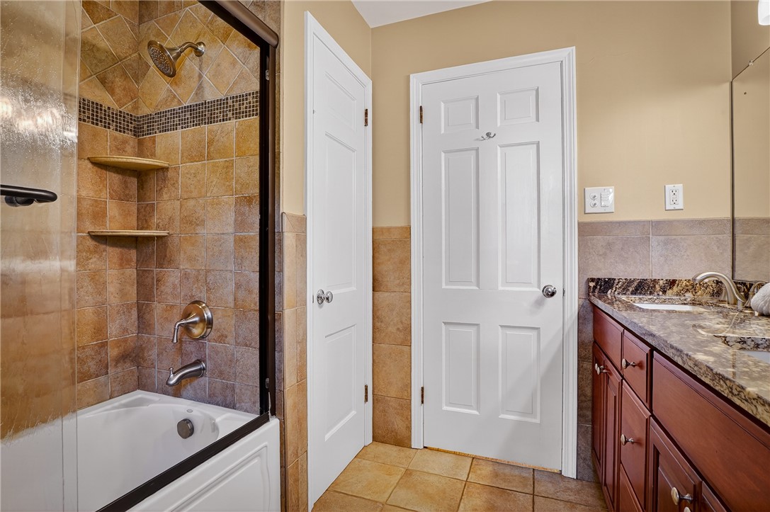 St Clair, Pennsylvania 15241, United States, 4 Bedrooms Bedrooms, ,3 BathroomsBathrooms,Residential,Active,170361