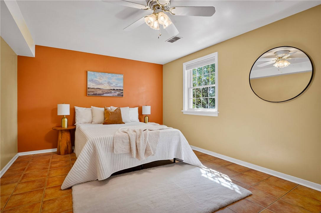 St Clair, Pennsylvania 15241, United States, 4 Bedrooms Bedrooms, ,3 BathroomsBathrooms,Residential,Active,170361