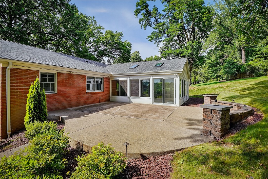 St Clair, Pennsylvania 15241, United States, 4 Bedrooms Bedrooms, ,3 BathroomsBathrooms,Residential,Active,170361