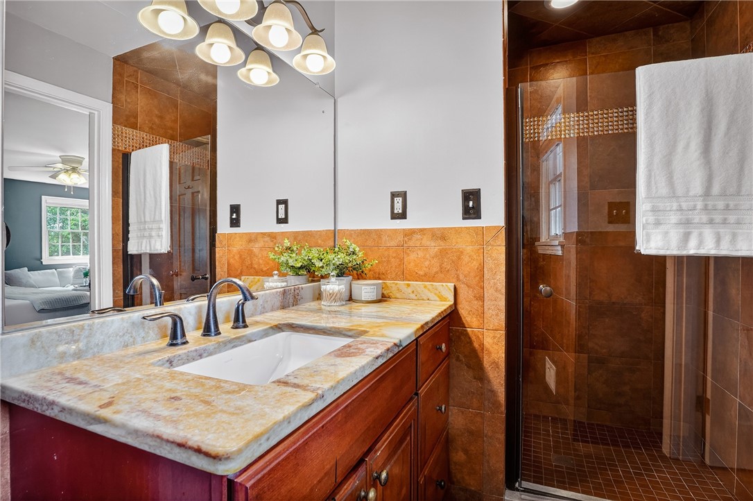 St Clair, Pennsylvania 15241, United States, 4 Bedrooms Bedrooms, ,3 BathroomsBathrooms,Residential,Active,170361