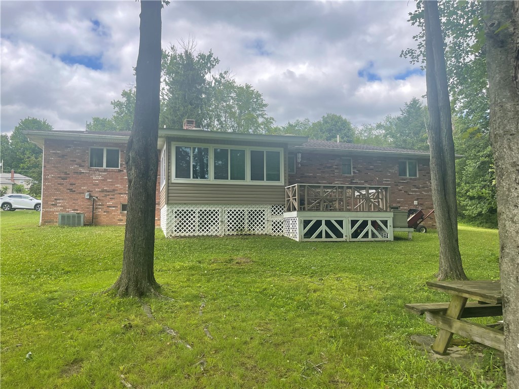 Wheatland, Pennsylvania 16161, United States, 4 Bedrooms Bedrooms, ,3 BathroomsBathrooms,Residential,Active,173974