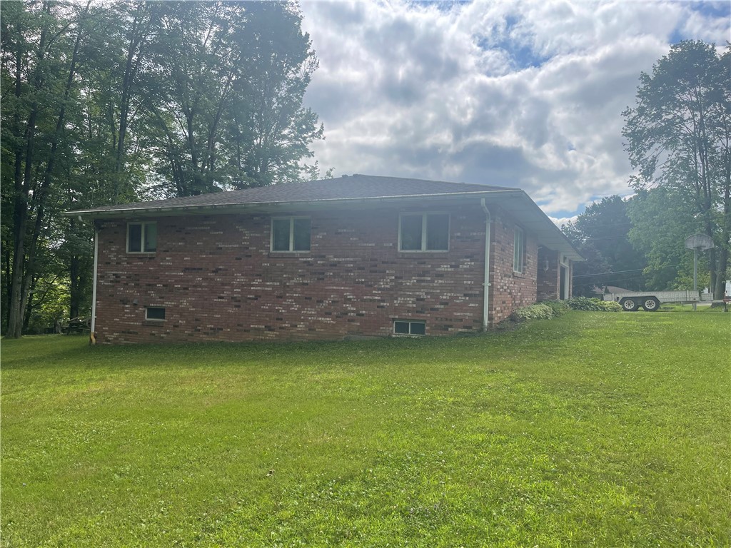 Wheatland, Pennsylvania 16161, United States, 4 Bedrooms Bedrooms, ,3 BathroomsBathrooms,Residential,Active,173974