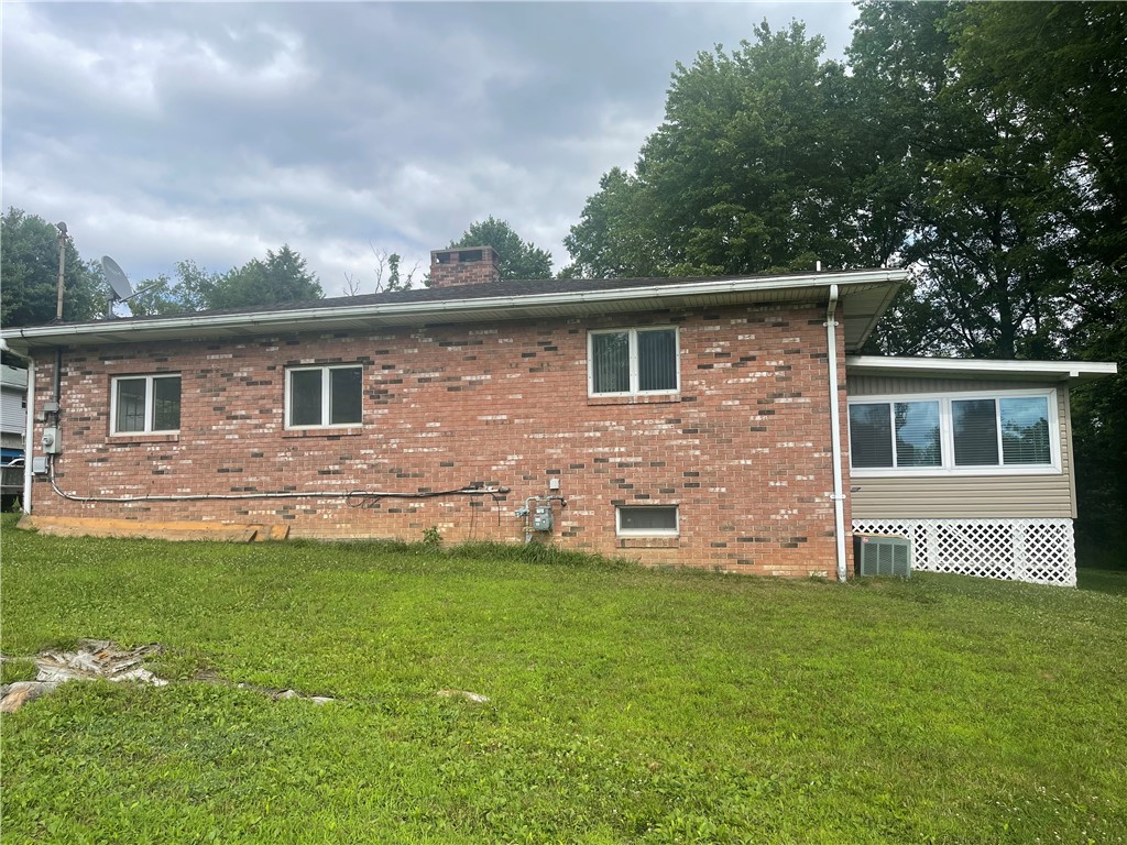 Wheatland, Pennsylvania 16161, United States, 4 Bedrooms Bedrooms, ,3 BathroomsBathrooms,Residential,Active,173974