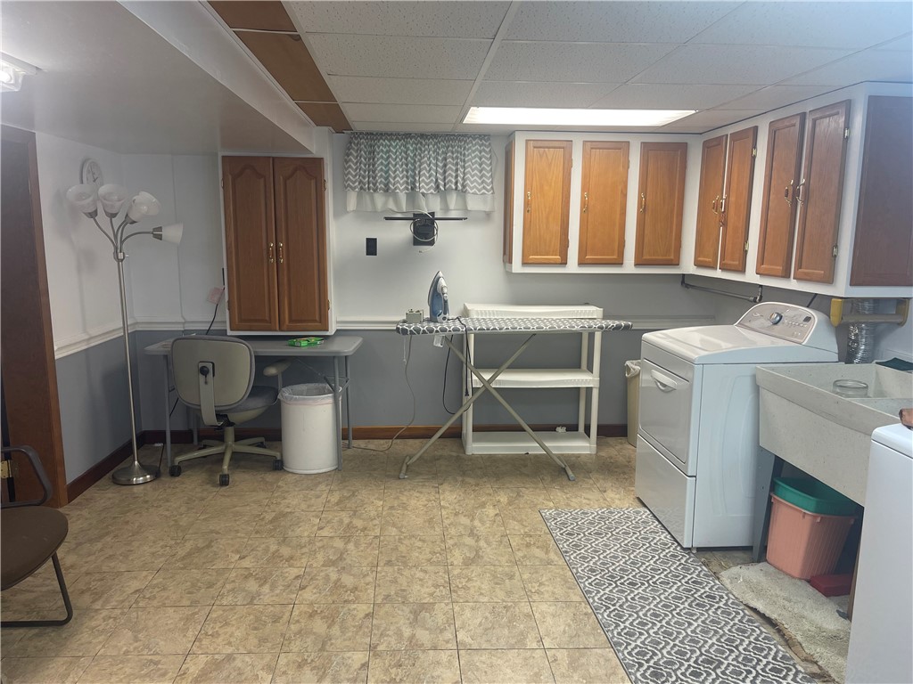 Wheatland, Pennsylvania 16161, United States, 4 Bedrooms Bedrooms, ,3 BathroomsBathrooms,Residential,Active,173974