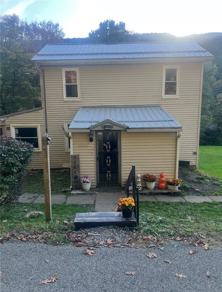 137 Watson Ave