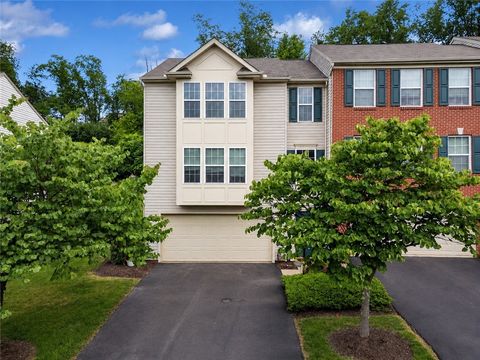 Townhouse For Sale - 131 Bellefield Ct Ct<br/> Richland, PA 15044