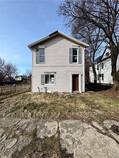 Photo of 820 E 21st St, Erie, PA 16503 (MLS # 1742714)