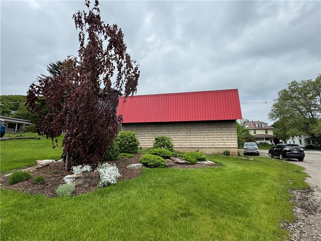 Indiana Boro - Ind, Pennsylvania 15701, United States, 2 Bedrooms Bedrooms, ,1 BathroomBathrooms,Residential,Contingent,133295