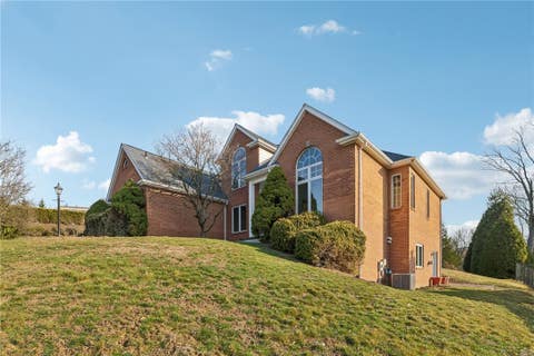 Photo for 101 Autumn Way