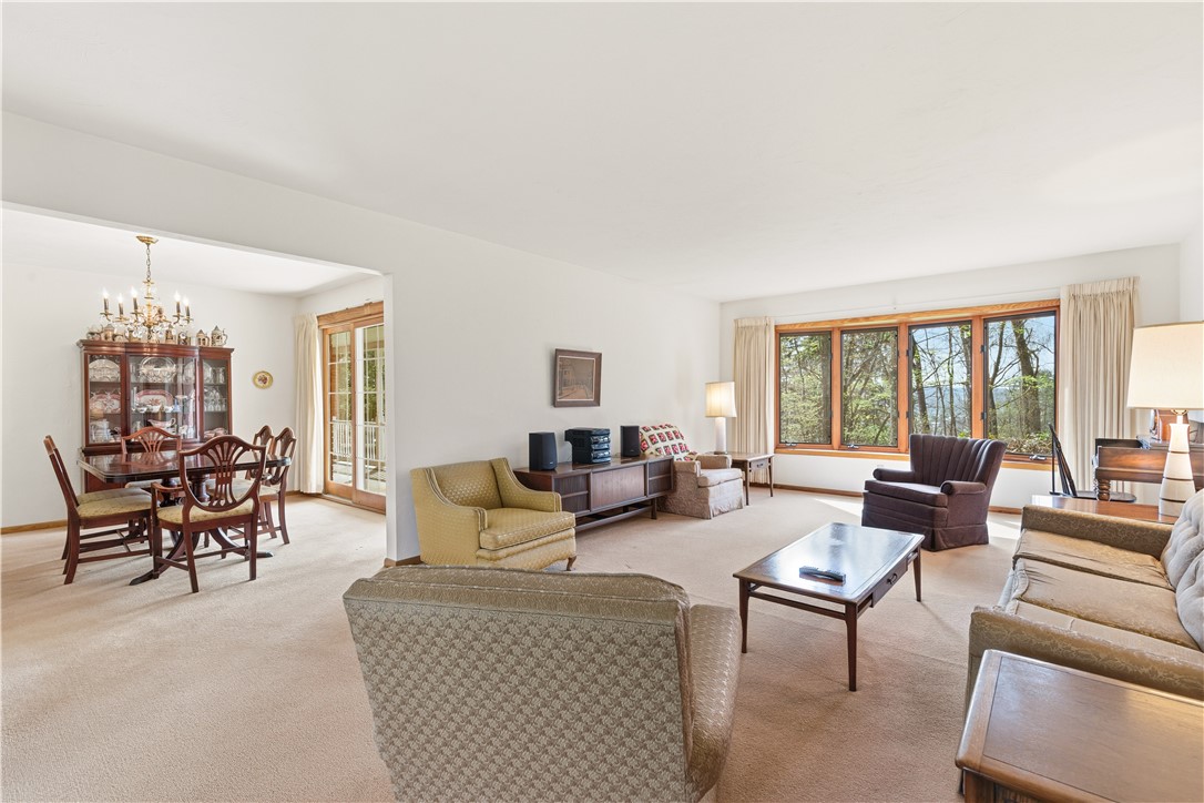 511 Forest Rd
