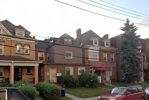 Photo of 340 N Craig St #5, Pittsburgh, PA 15213 (MLS # 1725382)