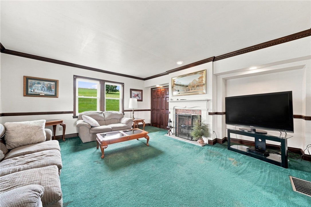 20 Mavor Ln