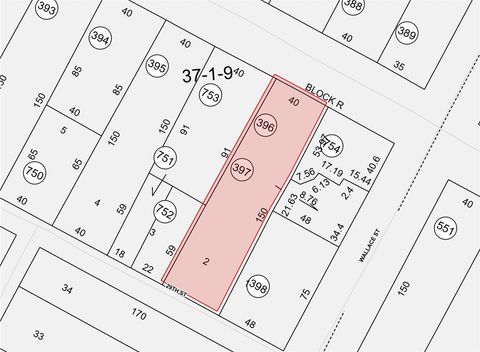 Photo of 303 Lowell St, Vandergrift, PA 15690 (MLS # 1733539)