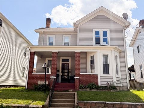 Photo of 330 12th Ave #1, New Brighton, PA 15066 (MLS # 1760885)