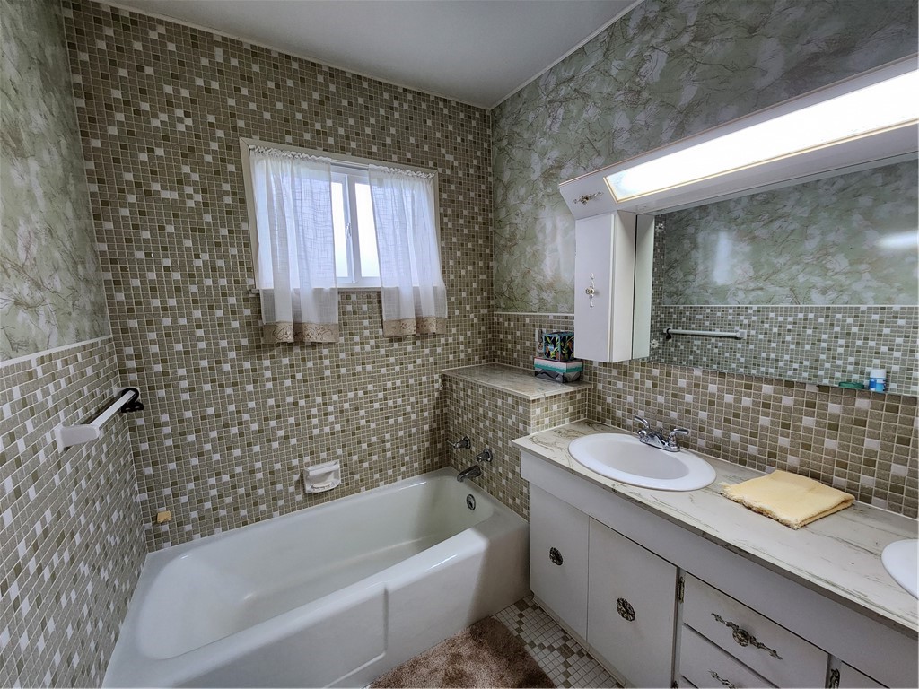18 White St St, Latrobe, Pennsylvania image 21
