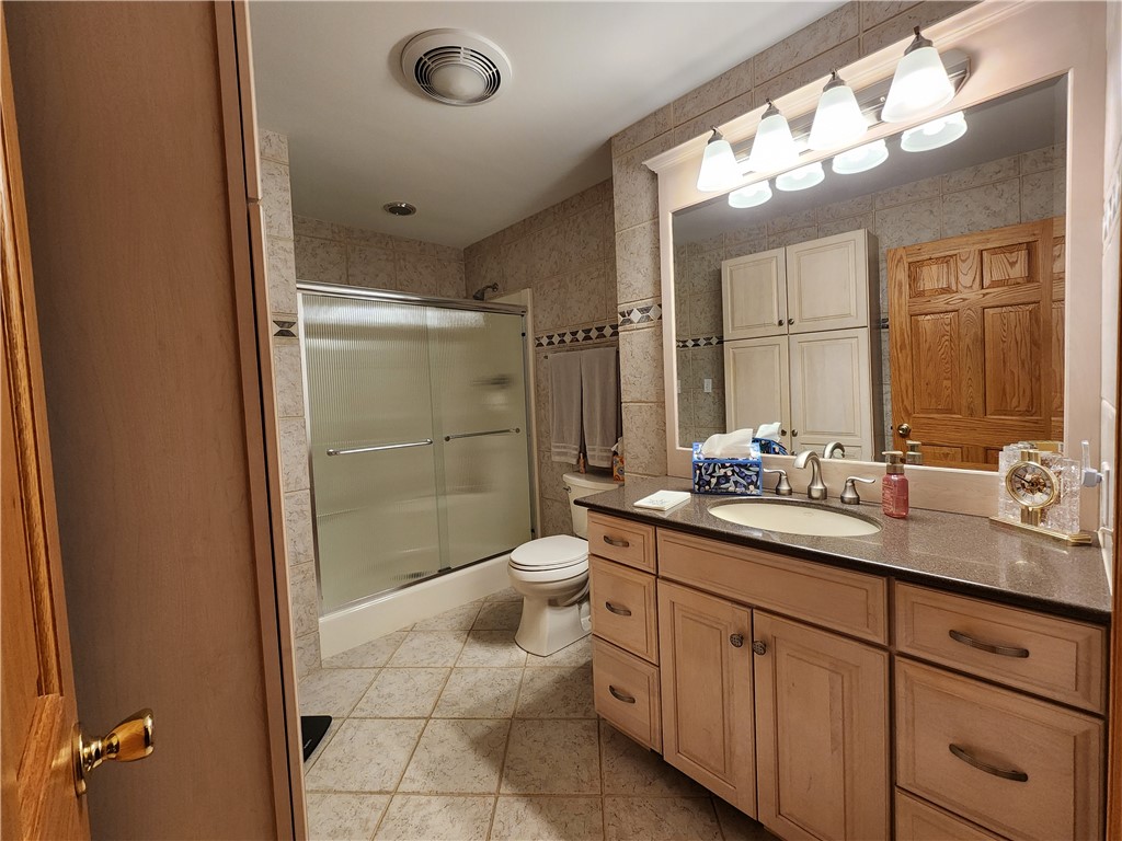 Jackson Twp - Mer, Pennsylvania 16137, United States, 3 Bedrooms Bedrooms, ,4 BathroomsBathrooms,Residential,Active,105241