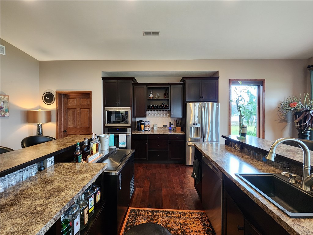 Jackson Twp - Mer, Pennsylvania 16137, United States, 3 Bedrooms Bedrooms, ,4 BathroomsBathrooms,Residential,Active,105241