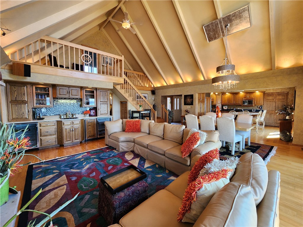 Jackson Twp - Mer, Pennsylvania 16137, United States, 3 Bedrooms Bedrooms, ,4 BathroomsBathrooms,Residential,Active,105241