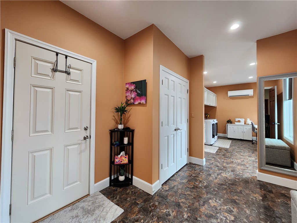 Jackson Twp - Mer, Pennsylvania 16137, United States, 3 Bedrooms Bedrooms, ,4 BathroomsBathrooms,Residential,Active,105241