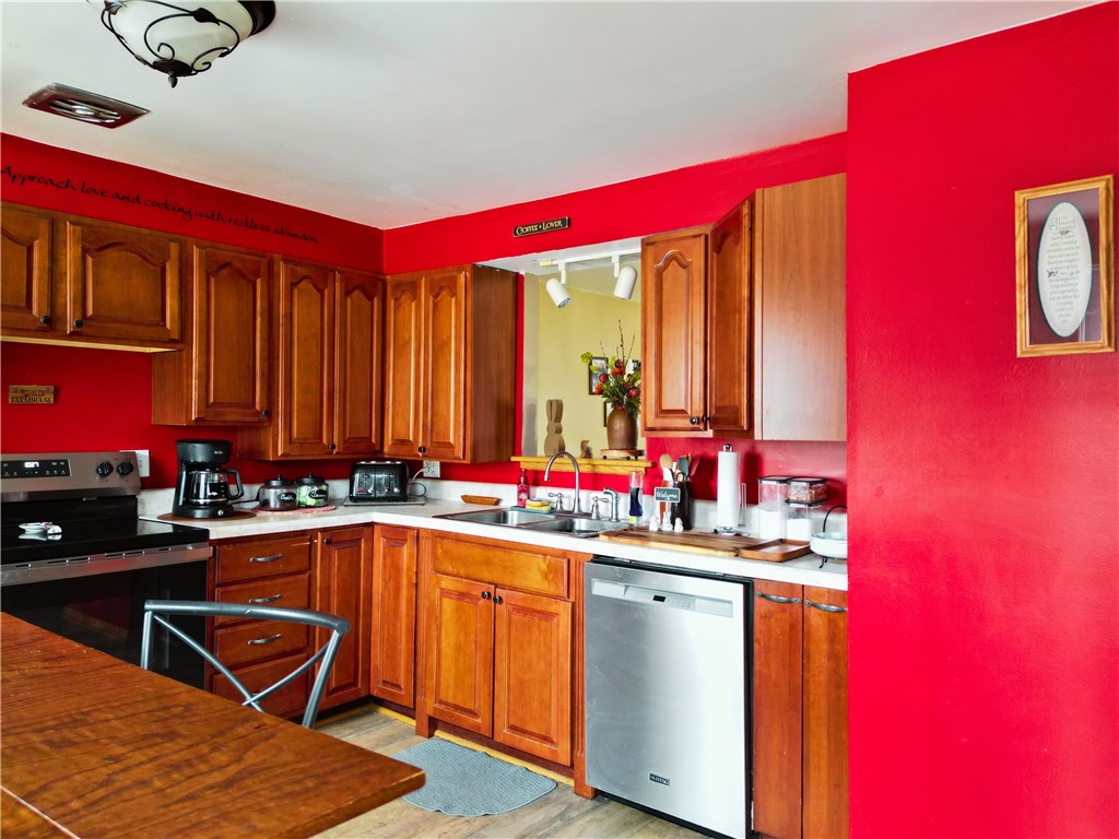 230 Whitestown Vlg G