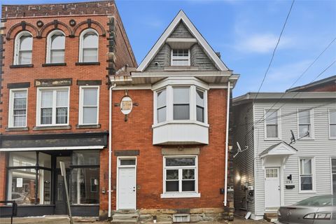 Photo of 226 8th St #224, Pittsburgh, PA 15215 (MLS # 1735473)