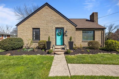 Photo of 211 Patton Dr, Coraopolis, PA 15108 (MLS # 1758093)