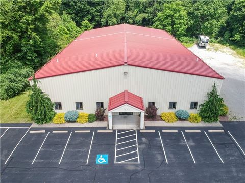 703 Commerce Ave Shenango Twp PA 16101