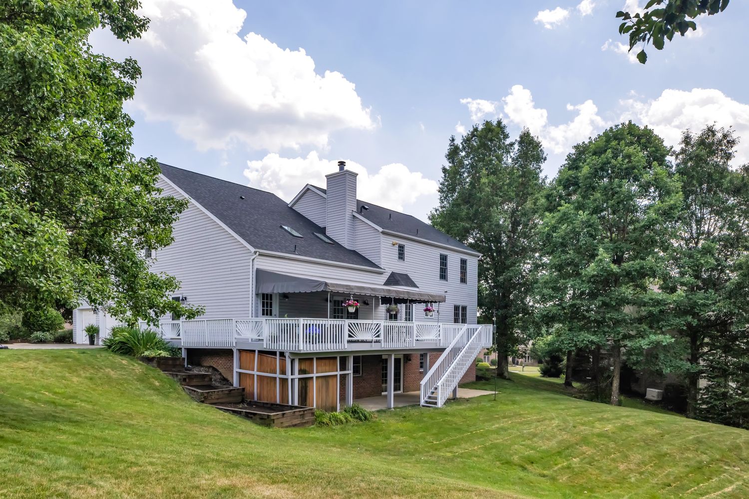 501 Linden Court