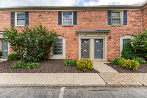 Photo for 140 Jamestown Ct
