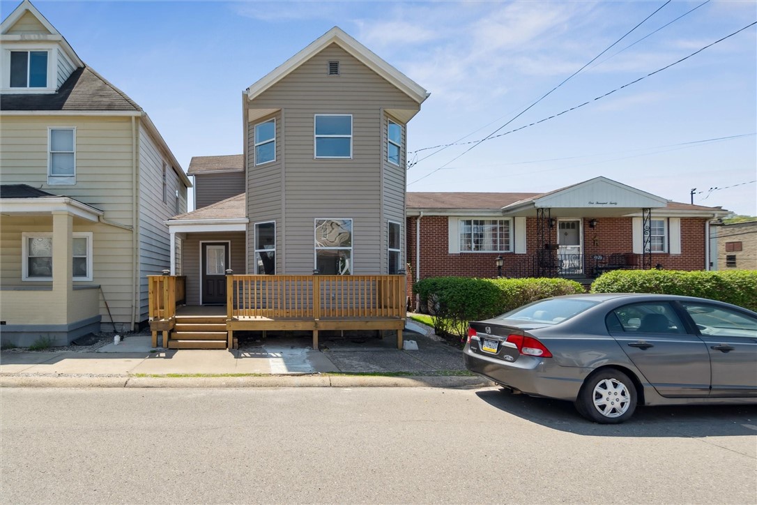 1022 2nd Ave Ave, Coraopolis, Pennsylvania image 3