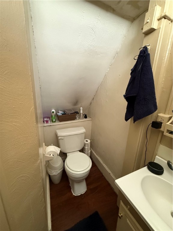2106 Sarah St