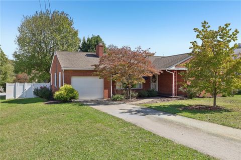 Photo of 701 S Harrison St, Kittanning, PA 16201 (MLS # 1723894)