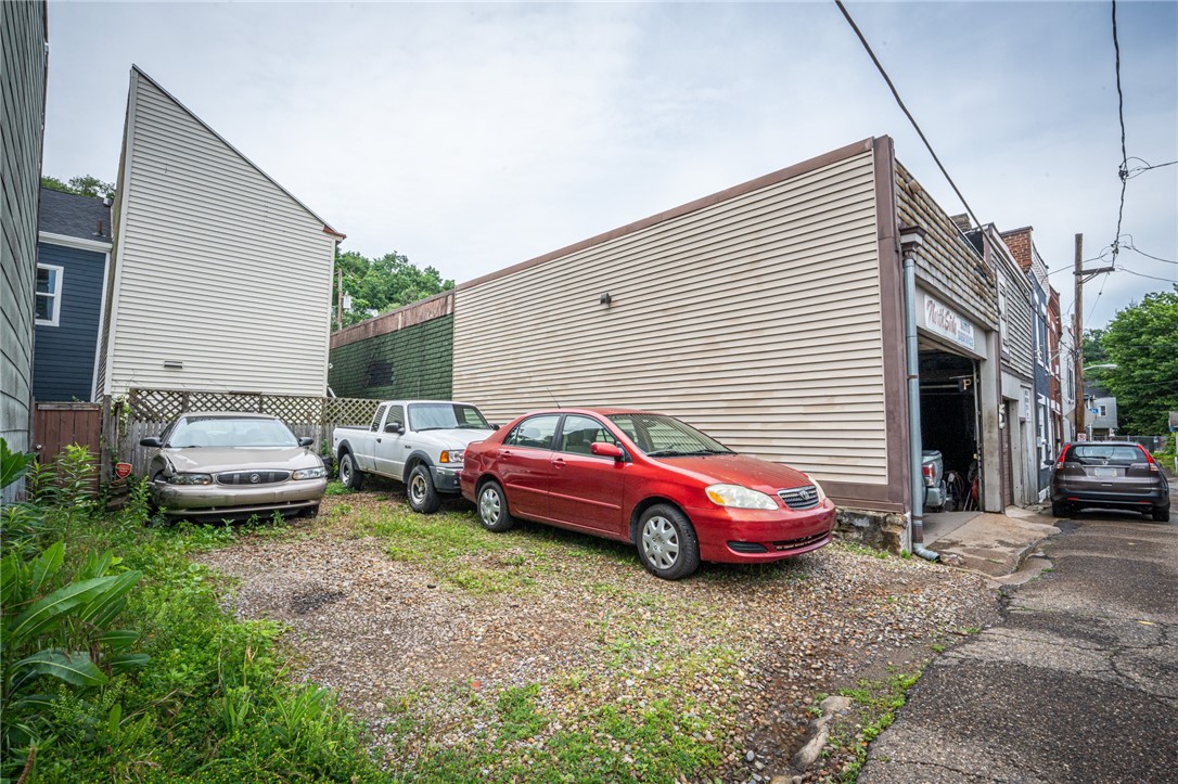 835 Spring Garden Ave