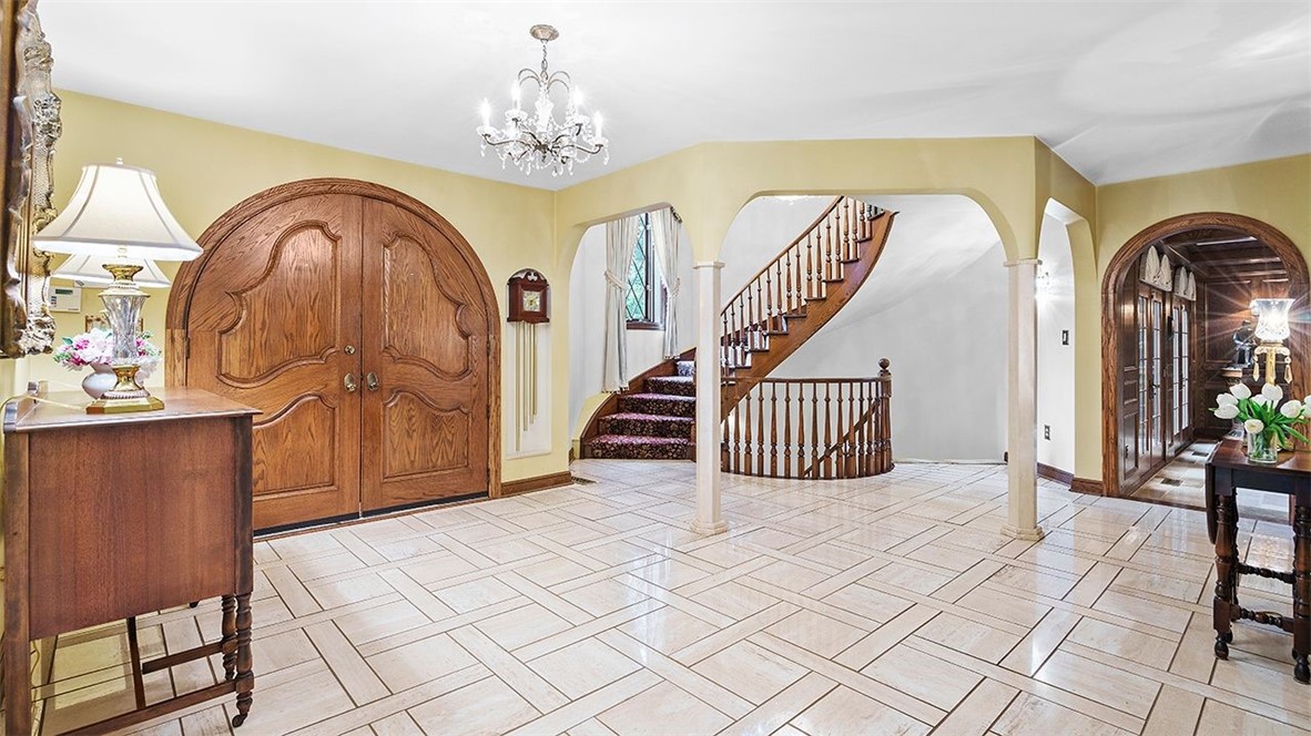 613 Lincoln Rd