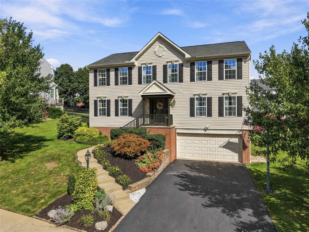 128 Brighton Ln