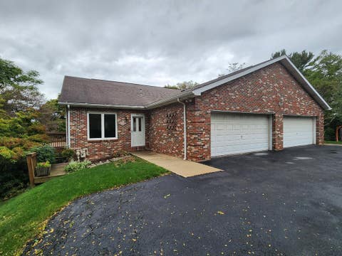 Photo for 216 Greenview Court