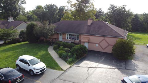 Photo for 589 N Hermitage Rd